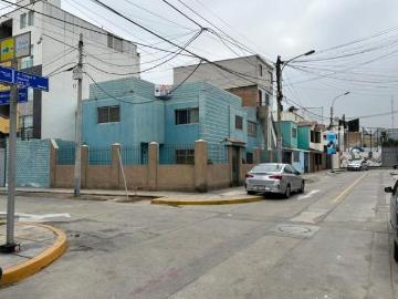 Casa en venta para remodelar de esquina 239m2 San miguelito