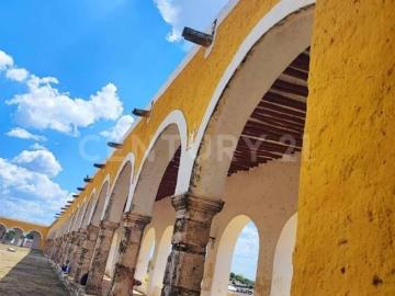 Terreno con Construccion en Venta en Izamal