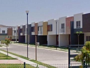 Casa en venta, Parques del Bosque, Tlaquepaque, Jalisco, México. LUN