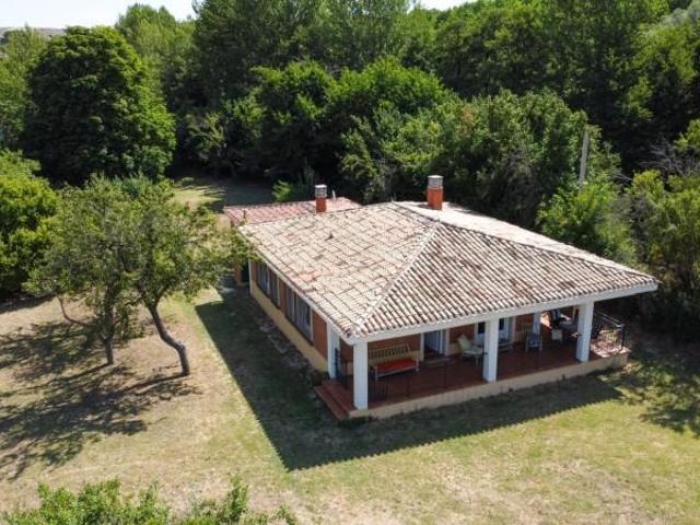 Casa en venta Peral de Arlanza