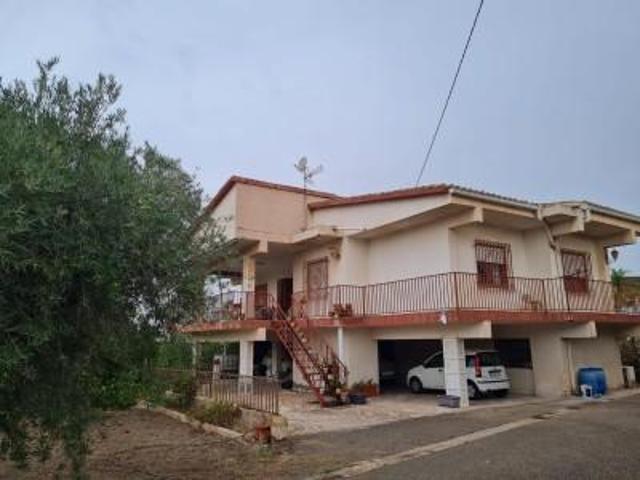 Casa en venta Petrer