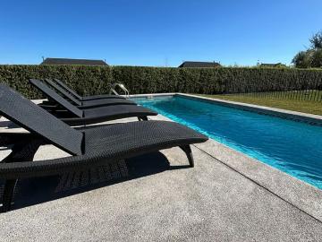 Casa en venta peñalolen con piscina | 6 dormitorios por 18900.00 en Peñalolén