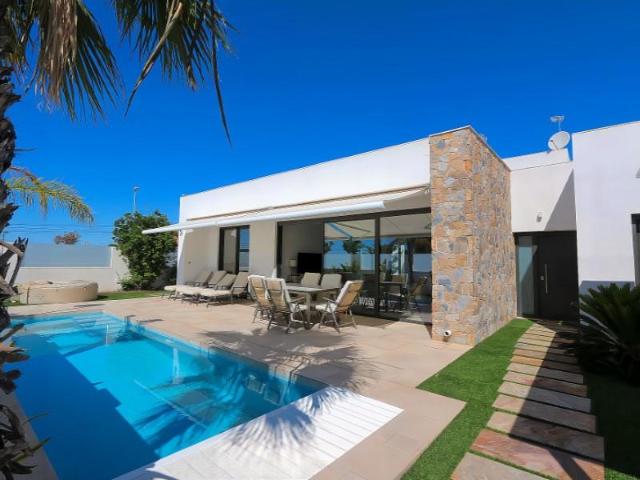 Casa en venta Pilar de la Horadada