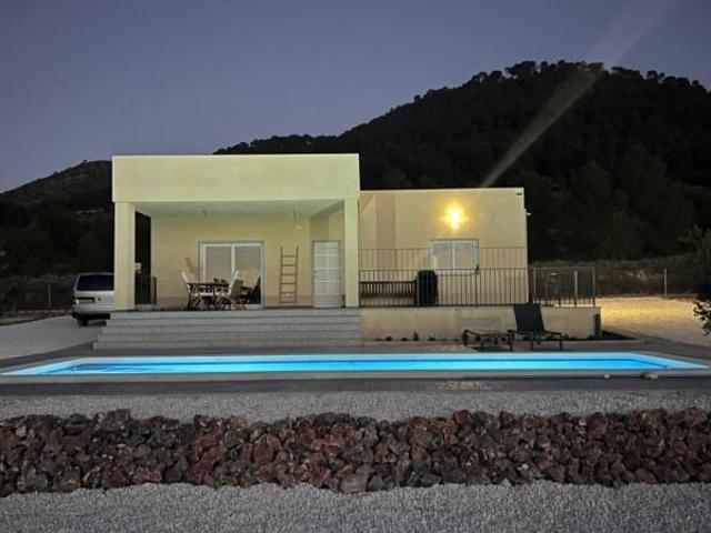 Casa en venta Pinoso