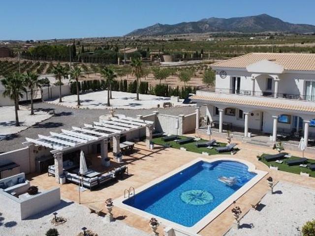 Casa en venta Pinoso