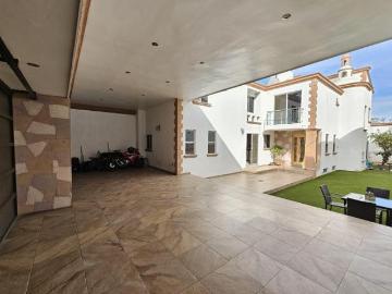 Casa en venta Colinas del parque por $8.8mdp | A una cuadra de costco San Luis Potosí