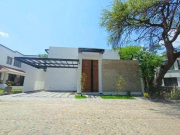 CASA EN VENTA PORTONES DEL CARMEN