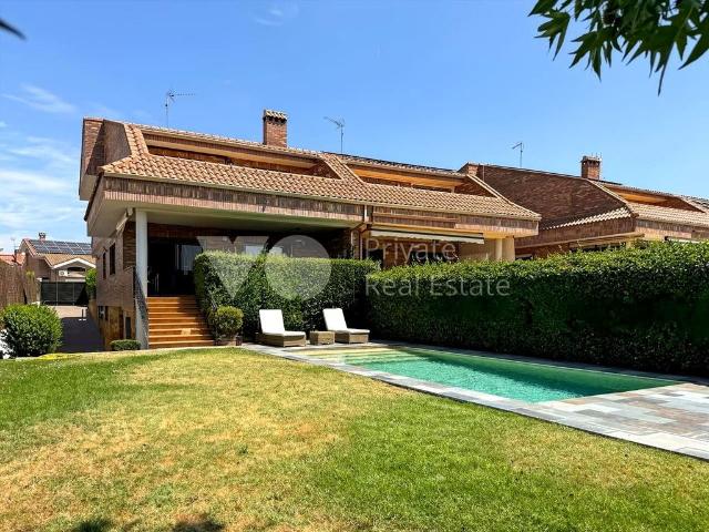 Casa en venta Quijorna, España