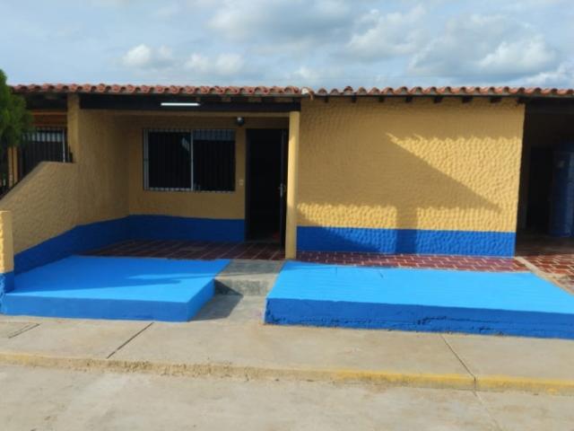 CASA EN VENTA +R, CONJ. RES. LAGUNA 2, MARGARITA