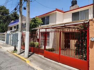 CASA EN VENTA RANCHO LA MORA TOLUCA