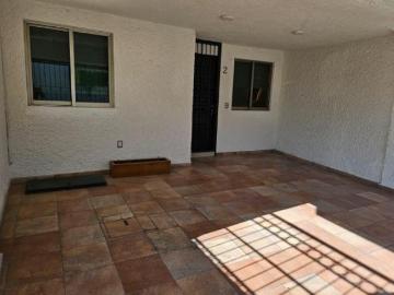 Casa en Venta recién remodelada en Av. Tchaikovski Plaza Guadalupe