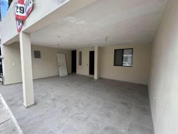 CASA EN VENTA RECIEN REMODELADA San Nicolás de los Garza