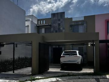 Casa en Venta – Real Universidad, Morelia
