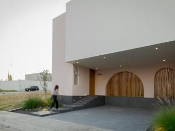 Casa en Venta Residencia en Valle Imperial