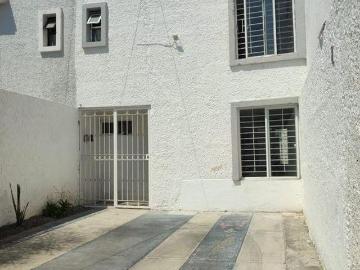 CASA EN VENTA RESIDENCIAL MOCTEZUMA AV. DEL COLLI A UNAS CUADRAS DEL TIANGUIS DEL SOL