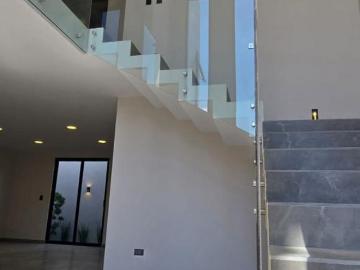 CASA EN VENTA RESIDENCIAL EXPLANADA DOBLE ALTURA EQUIPAMIENTO DE LUJO