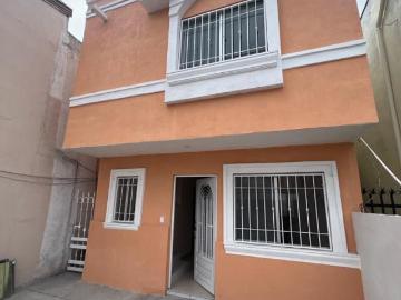 CASA EN VENTA ROBLE NUEVO ESCOBEDO