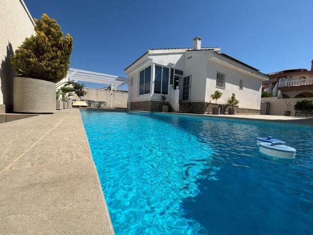 Casa en venta Rojales