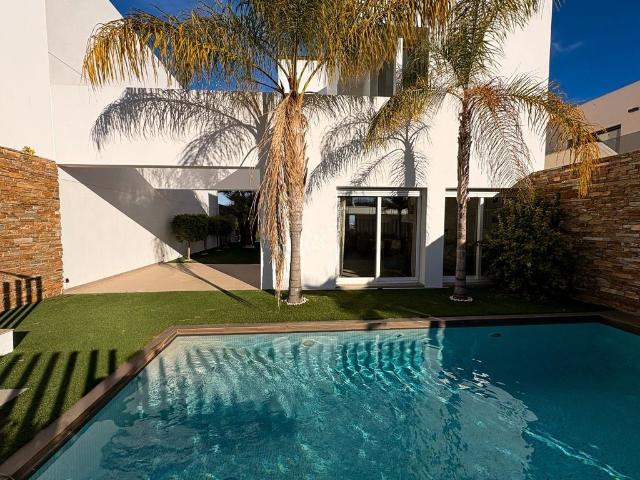Vivienda de alto standing de 204 m2 en venta Rojales, Comunidad Valenciana
