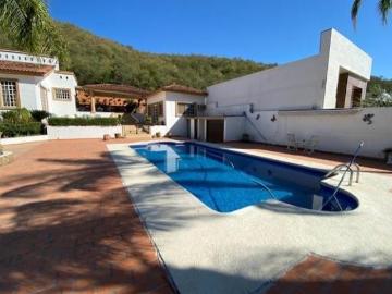 Casa en venta San Andres del Barrial carretera nacional