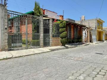 Casa en venta, San Miguel Totocuatlapilco. Metepec, Estado de México