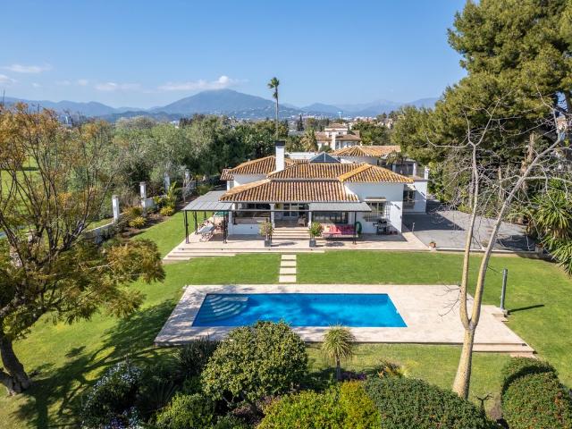 Casa en venta San Pedro de Alcántara, España