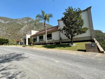 Casa en Venta, Santiago, N.L. ¨Las Misiones Campo de Golf¨
