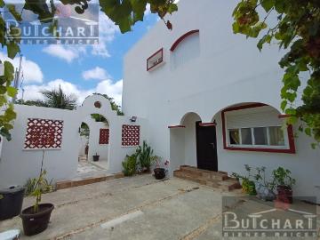CASA EN VENTA SEMI AMUEBLADA IDEAL PARA RENTA VACACIONAL