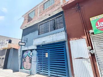 CASA EN VENTA SOBRE AVENIDA INDUSTRIAS