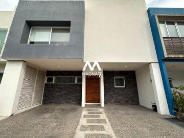 Casa en venta Solares COTO ANTARA
