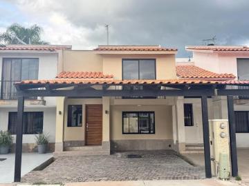 Casa En Renta Priv. Haciendas del Carmen II, cerca del rosario León Guanajuato