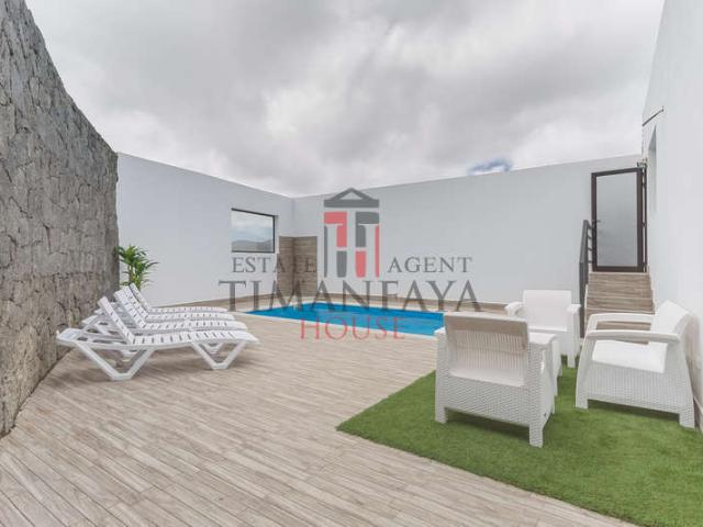 Casa en venta Tinajo