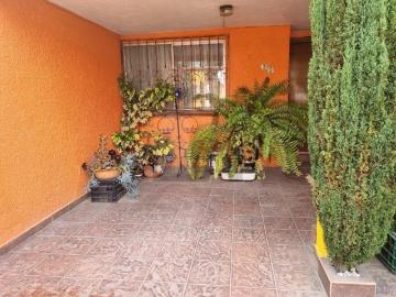 Casa en venta, Toluca, Fraccionamiento La Rivera III excelente ubicación y salidas rápidas a CDMX