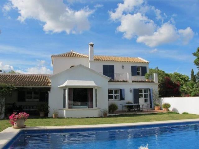 Casa en venta Tomares