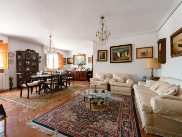 Casa en venta Tomares