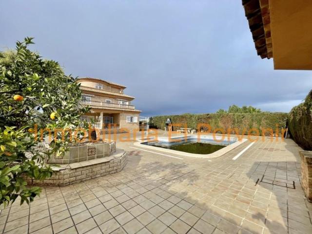 Casa en venta Torrent