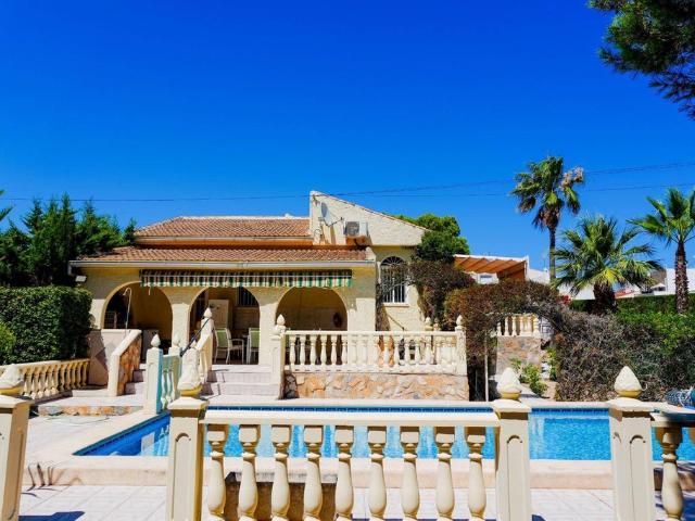 Casa en venta Torrevieja, España