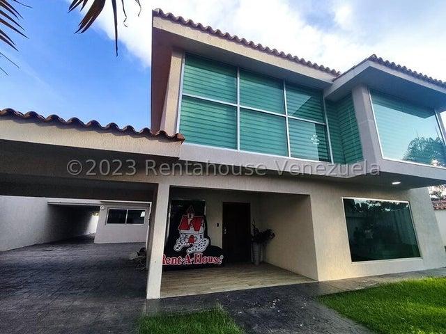 Casa en venta ubicada en Altos de Guataparo Country Club Valencia Carabobo Venezuela Cod 24 14026