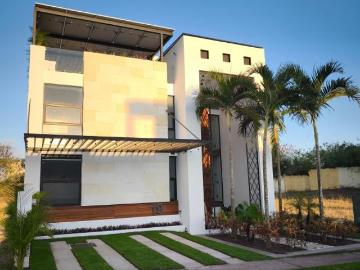 Casa en venta ubicada en el desarrollo turistico TAMARAN