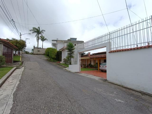 Casa en venta en El Picacho Urb Cerrada San Antonio de Los Altos