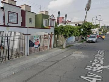 Casa en venta ubicada en Frac. Las Américas en Ecatepec de Morelos