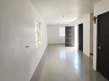 Casa en venta ubicada en Privalia Huinala