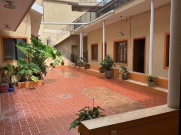 Casa en venta una planta con depto independiente en Col. Centro, Xalapa
