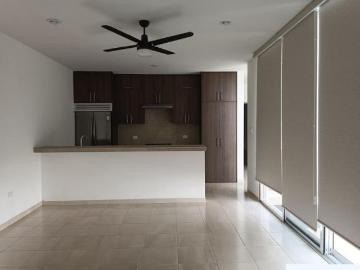 CASA EN VENTA, UNA PLANTA, CAMPOCIELO, MERIDA