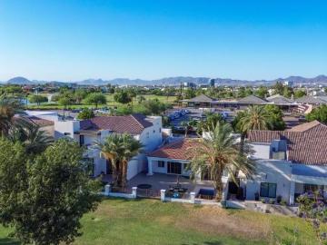Casa en venta una planta Los Lagos con alberca y vista al campo de golf en Hermosillo