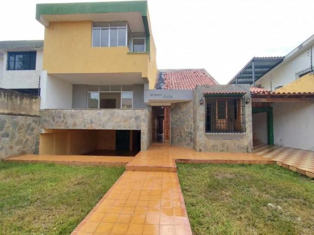 Casa en Venta Urb. Trigal Norte EC 10275943