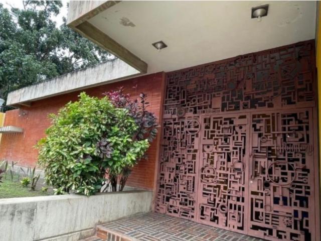 Casa en Venta Urb Colinas de Sta Rosa BARQUISIMETO