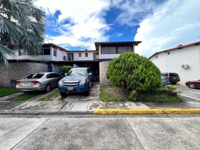 Casa en venta Urb.Doña Elena Cabudare LGP 10130112