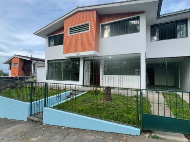 Casa en venta Urb. Los Castores, San Antonio de los altos