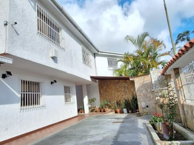 Casa en Venta Urb. Parque El Retiro San Antonio de Los Altos